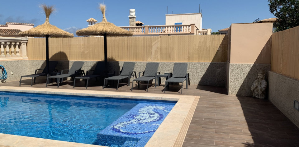 Casa del Lobo holiday home exterior in Gran Badia, Mallorca